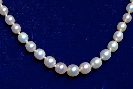 Appraisal: Graduated Natural Oriental Pearl Necklace: asset-mezzanine-16x9