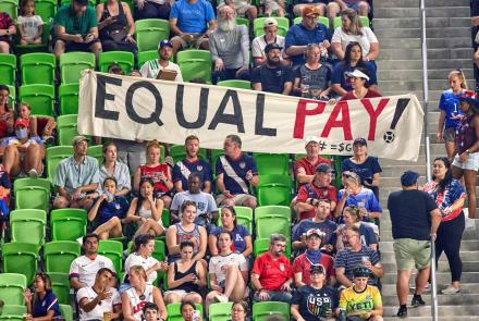 U.S. men's and women's national soccer teams get pay equity: asset-mezzanine-16x9