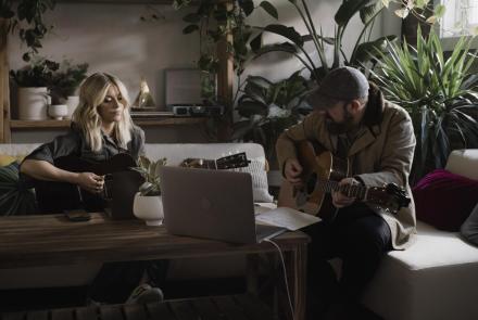 Lindsay Ell and Kristian Bush Write "Let The Words Come Out": asset-mezzanine-16x9