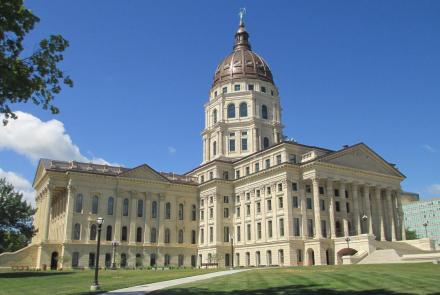 Kansas votes on abortion rights after Roe v. Wade reversal: asset-mezzanine-16x9