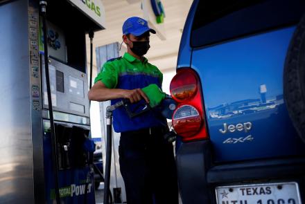 News Wrap: Nation's average gas price drops below $4: asset-mezzanine-16x9