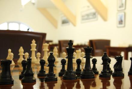 Chess world champion accuses fellow player of cheating: asset-mezzanine-16x9