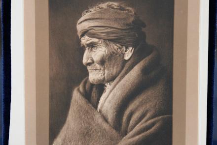 Appraisal: Copy Photograph of Edward Curtis' "Geronimo": asset-mezzanine-16x9