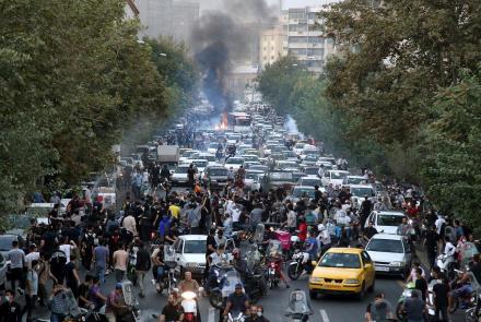 Iranians protesting regime refuse to back down: asset-mezzanine-16x9
