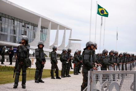 News Wrap: President Lula fires Brazil’s top army commander: asset-mezzanine-16x9