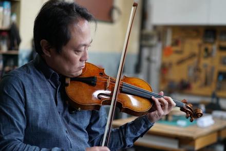 A Master Violinist Gets a Violin Lesson: asset-mezzanine-16x9