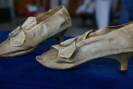 Appraisal: Woman's Silk Shoes, ca. 1785: asset-original