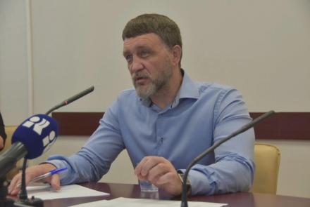 Russian politician discusses publicly denouncing Ukraine war: asset-mezzanine-16x9
