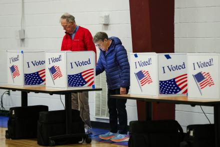 News Wrap: Democratic primary race begins in South Carolina: asset-mezzanine-16x9
