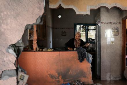 News Wrap: Gaza residents reel after deadly Israeli raid: asset-mezzanine-16x9