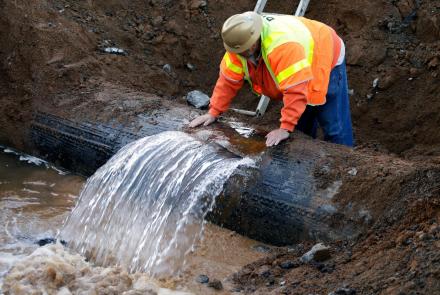What water main breaks say about aging U.S. infrastructure: asset-mezzanine-16x9