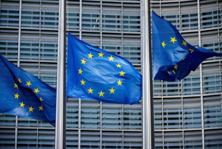 News Wrap: EU sets membership talks for Ukraine, Moldova: asset-mezzanine-16x9