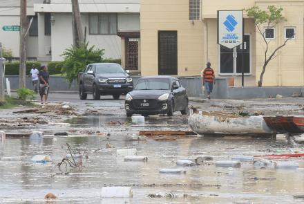 News Wrap: Hurricane Beryl hits islands as Category 4 storm: asset-mezzanine-16x9