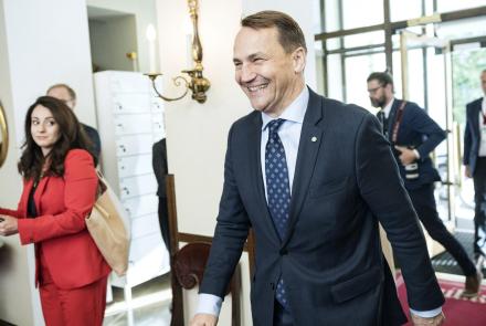 Poland's foreign minister on Ukraine's path to joining NATO: asset-mezzanine-16x9