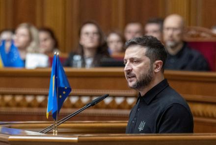 News Wrap: Zelenskyy lays out 'victory plan' to parliament: asset-mezzanine-16x9