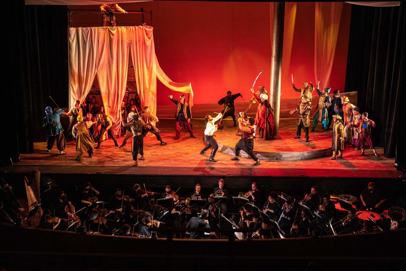 A production of Verdi's Il corsaro by the Opera Festival of Chicago