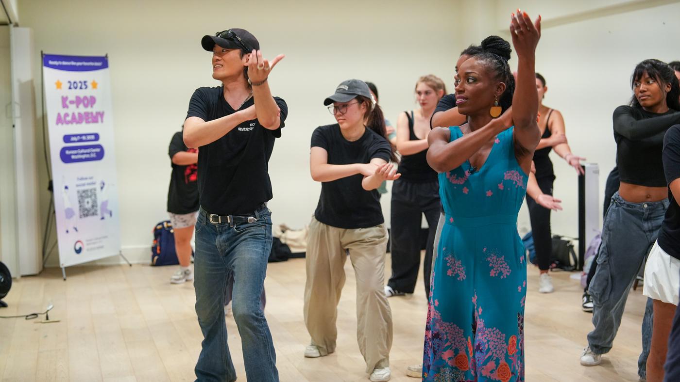 WETA Arts host Felicia Curry at K-pop Academy at the Korean Cultural Center